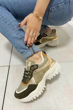 Sneakers groen met detail